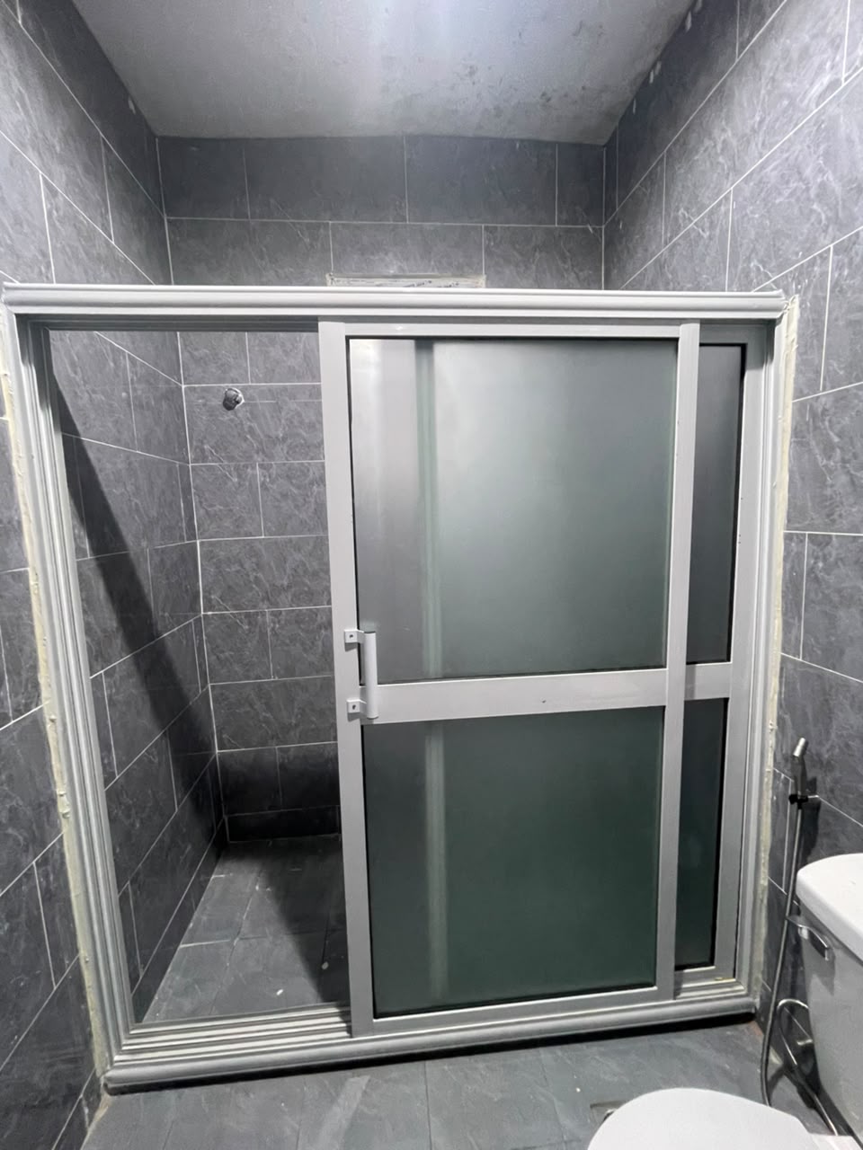 Brand New 3-Bedrooms Apartment for Rent – Gbendenbu, Goderich. photo 8