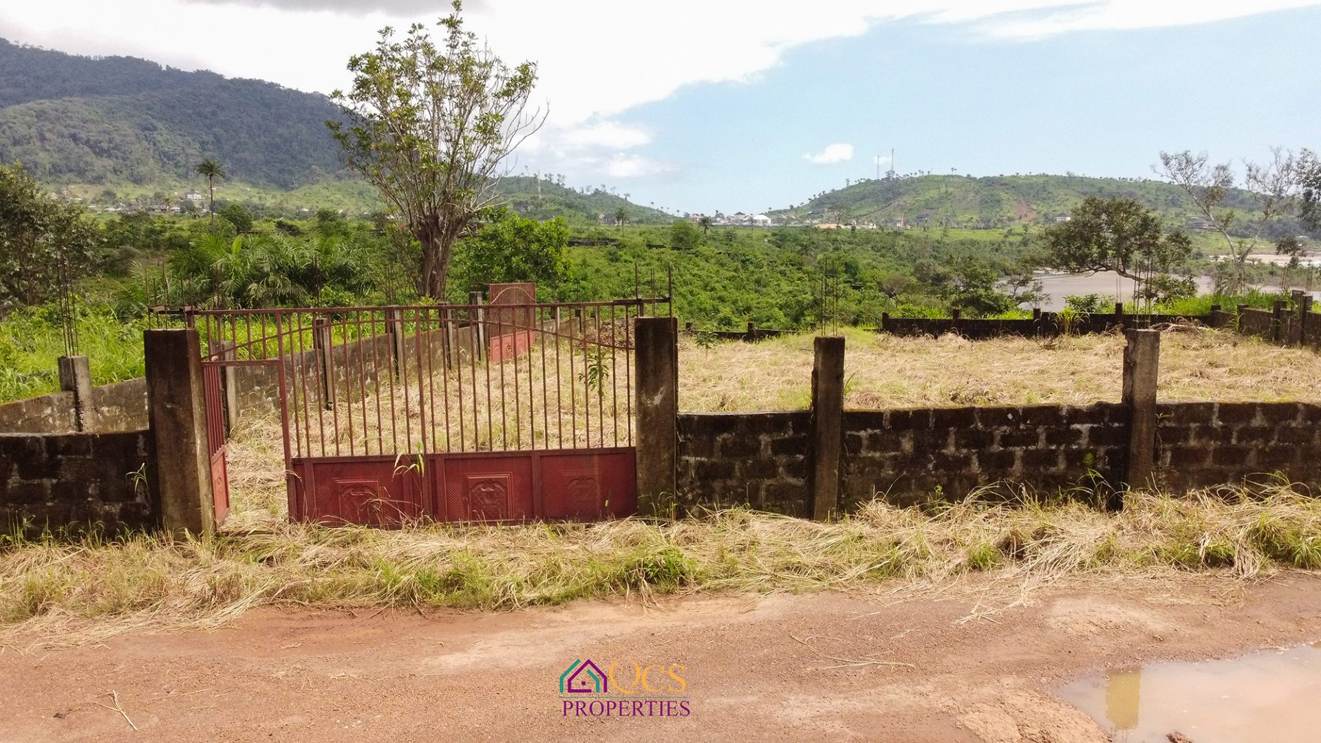 3 TOWN LOTS OF LAND FOR SALE, BIG WATER, OFF PENINSULA ROAD. photo 7