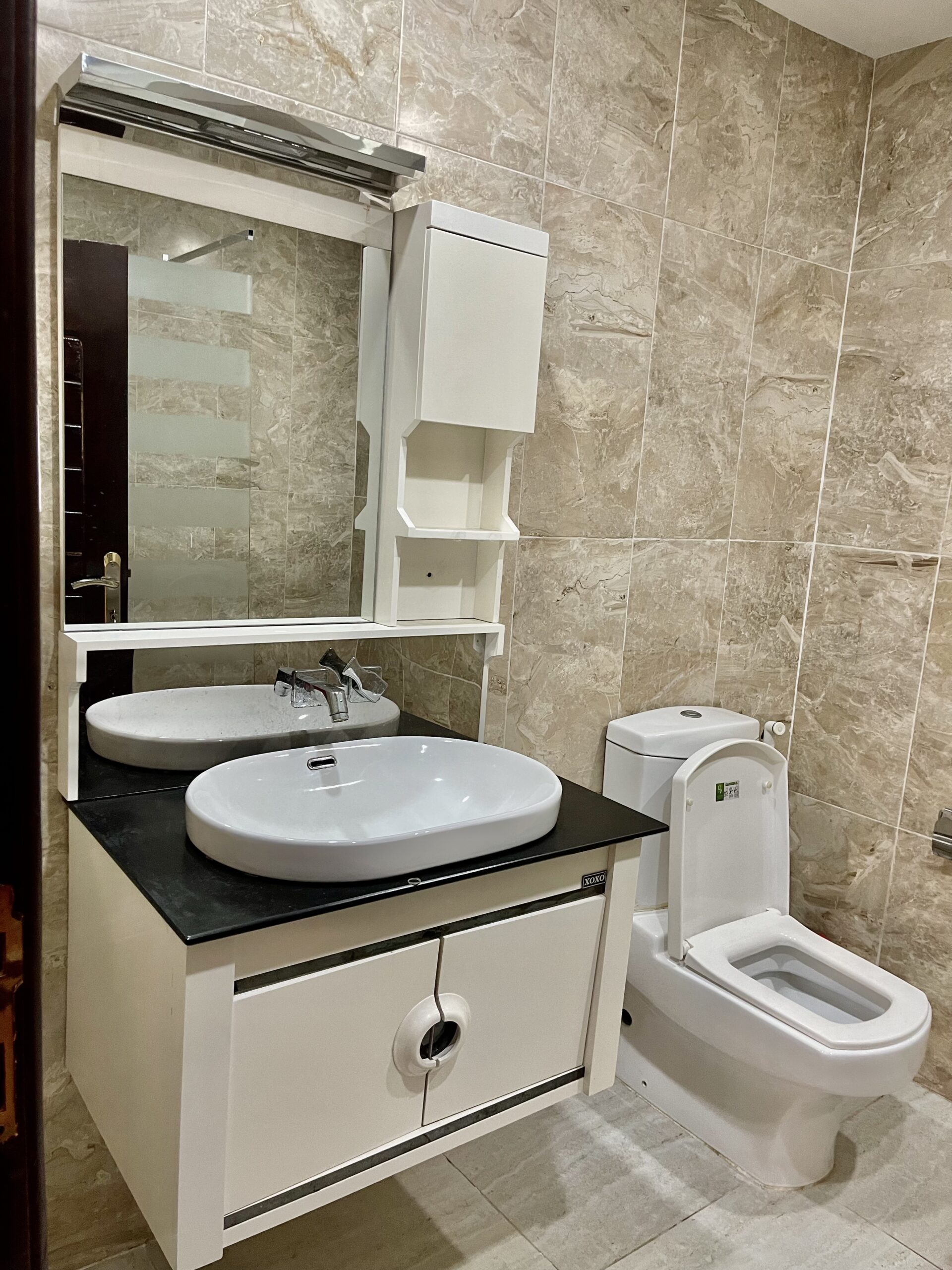 728ECD0E-4EA6-41FB-8228-0B3C449DDFCA